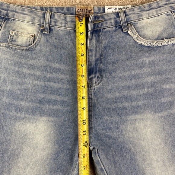 Gallery Dept Art On Display Josue Thomas Light Wash Flared Distressed Patched XL - Picture 7 of 9
